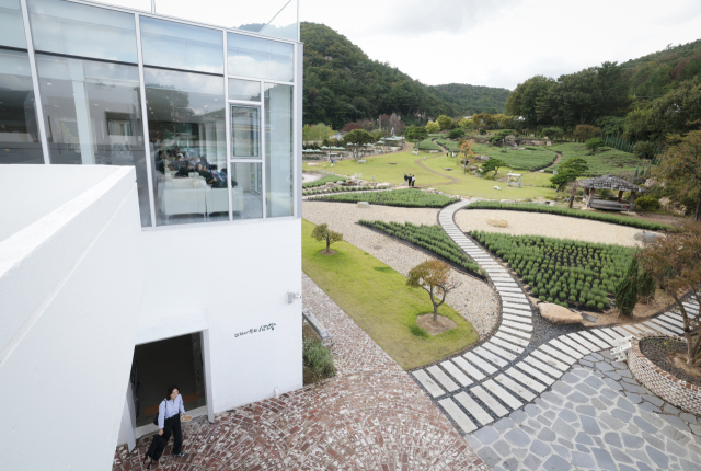 부산일보 보도 — 창작·판매·치유… 비상 꿈꾸는 장애인 예술 사업 [문화 핫플]